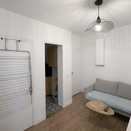 2 Pieces 11eme - Proche Metro Apartamento *