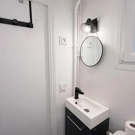 Appartement 2 Pieces 11eme - Proche Metro Parijs